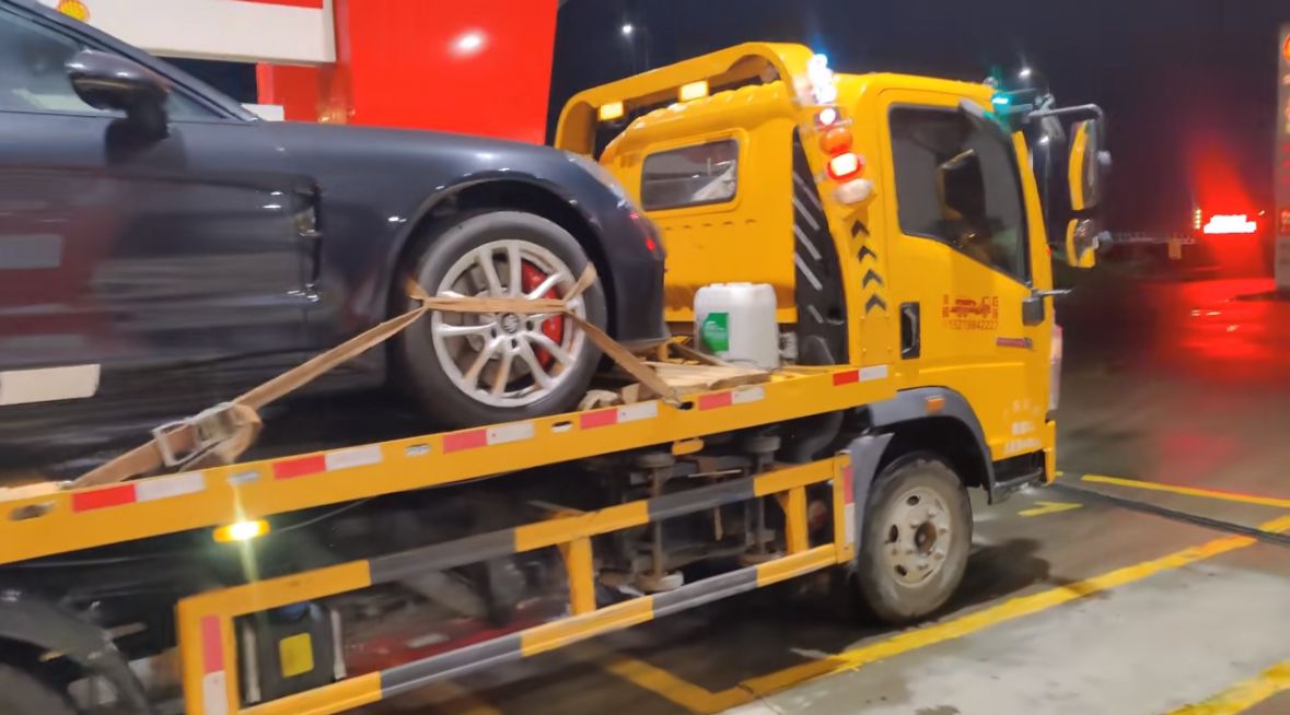 杨浦行车途中遇到突发状况该如何呼叫道路救援？